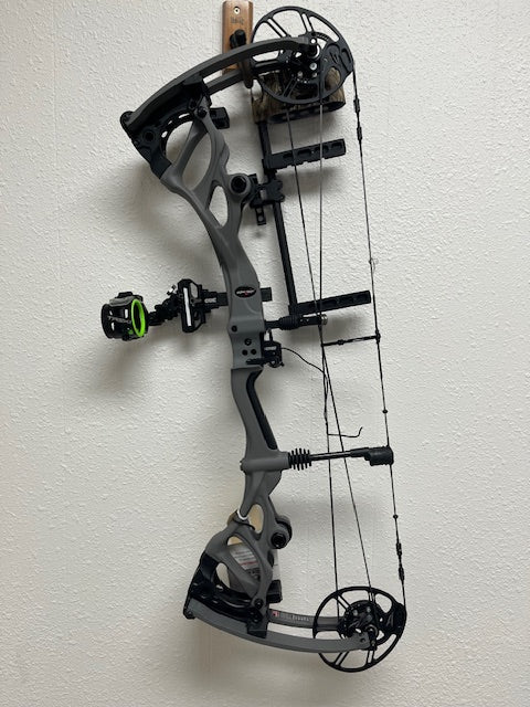 Bowtech Carbon One Package RH 70#