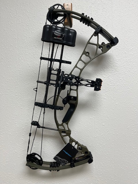 Hoyt Eclipse Package RH 50#
