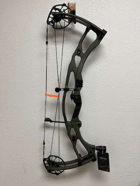 Hoyt Carbon Rx-8 Ultra RH 70#